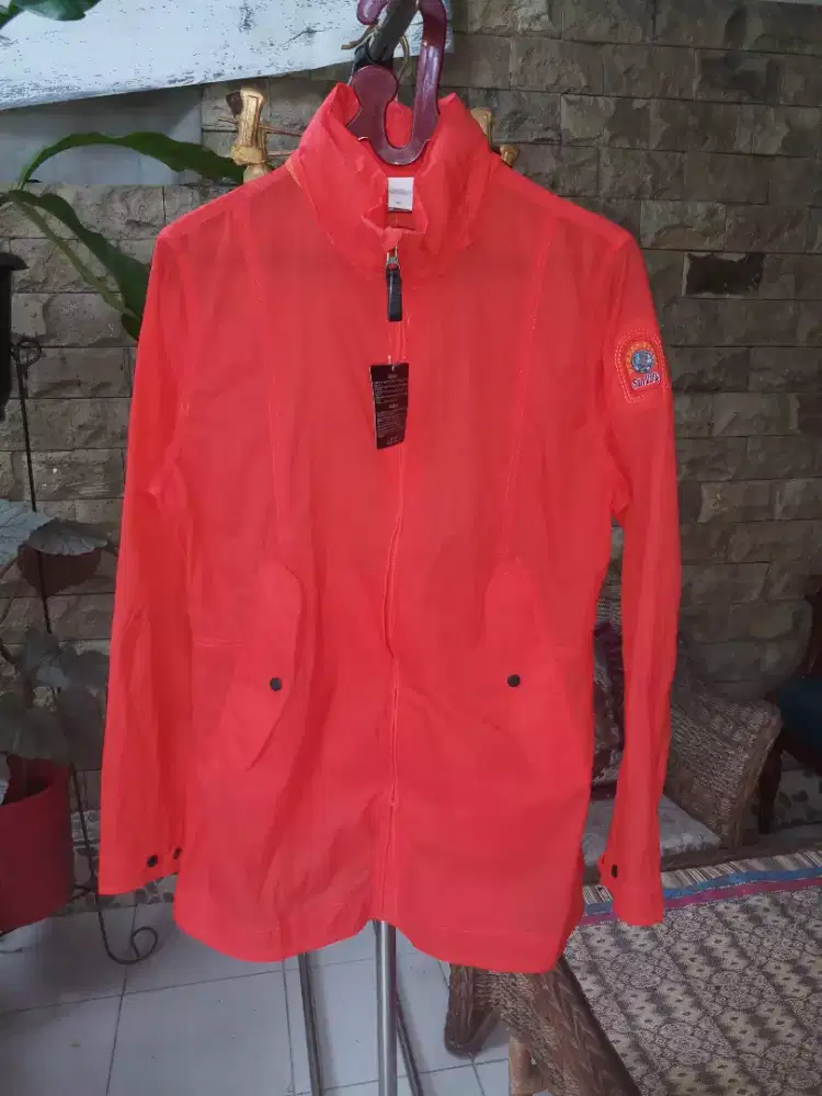 Jacket parasut wanita windbreaker impor