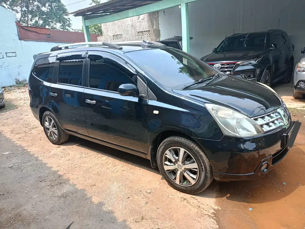 Nissan Grand livina 2009 Bensin