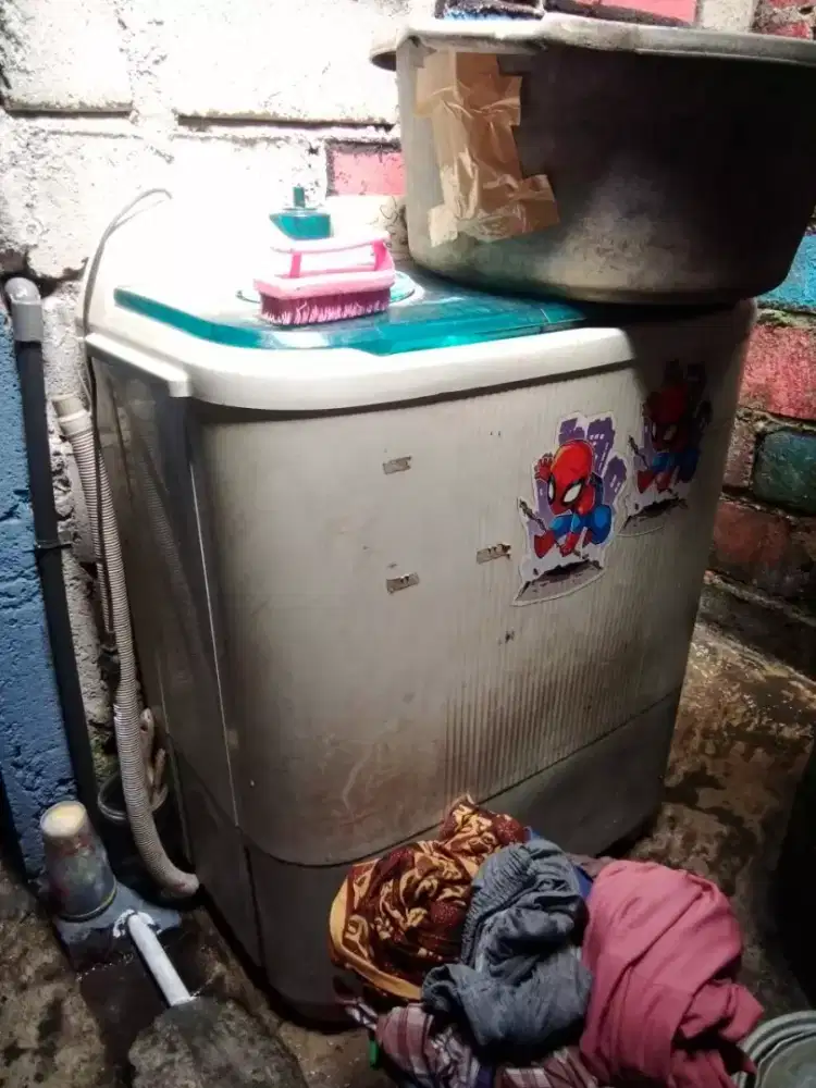 Beli mesin cuci rusak, 1,2 tabung siap ambil
