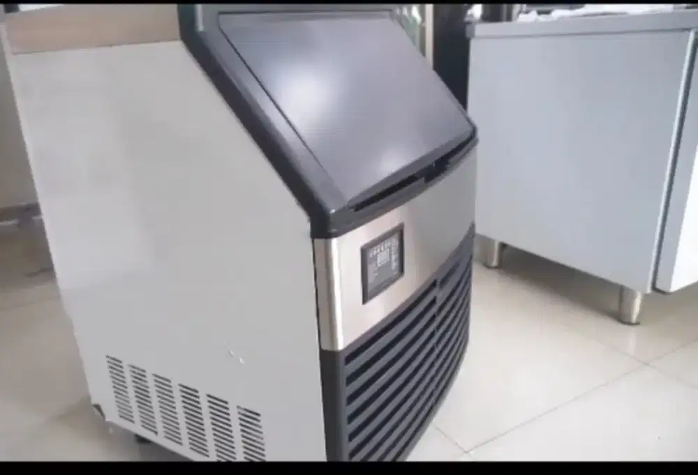 Mesin Pembuat Es Batu kristal Ice Cube Maker Making Crown TF-210