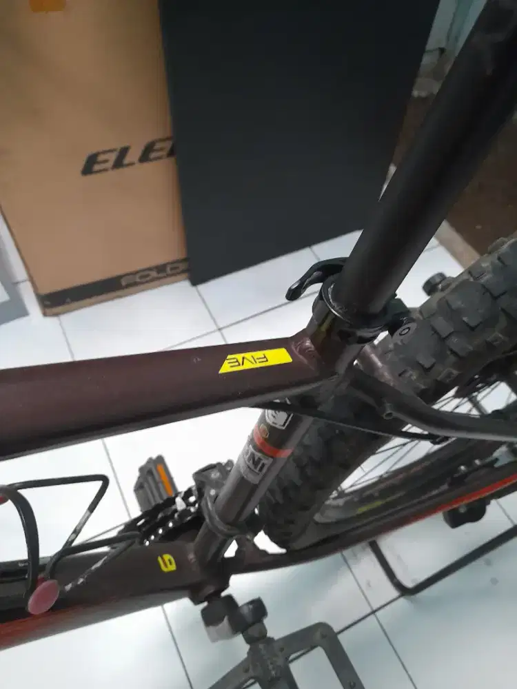 Polygon premier 5 size S (2019)