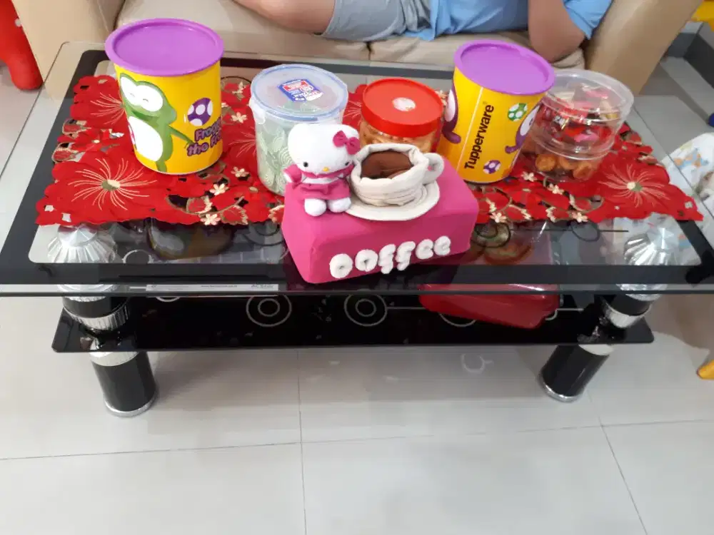 Meja tamu kaca ukuran 90x60cm