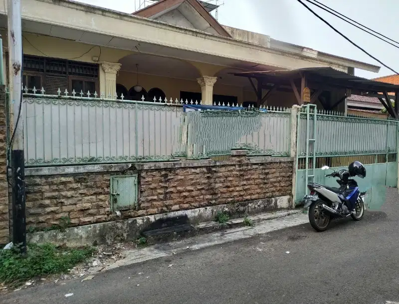 Blok M dalam Dijual: Rumah & Apartemen di Tangerang-selatan-kota | OLX