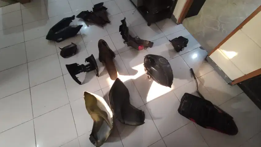 Borongan Full Body Set, Jok, Tangki, spakbor Byson Karbu Hitam Doff