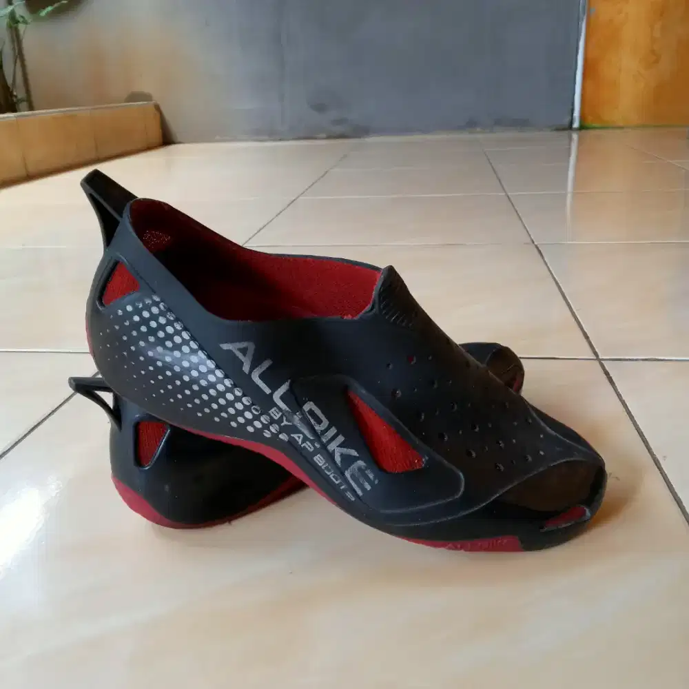 Sepatu karet bike