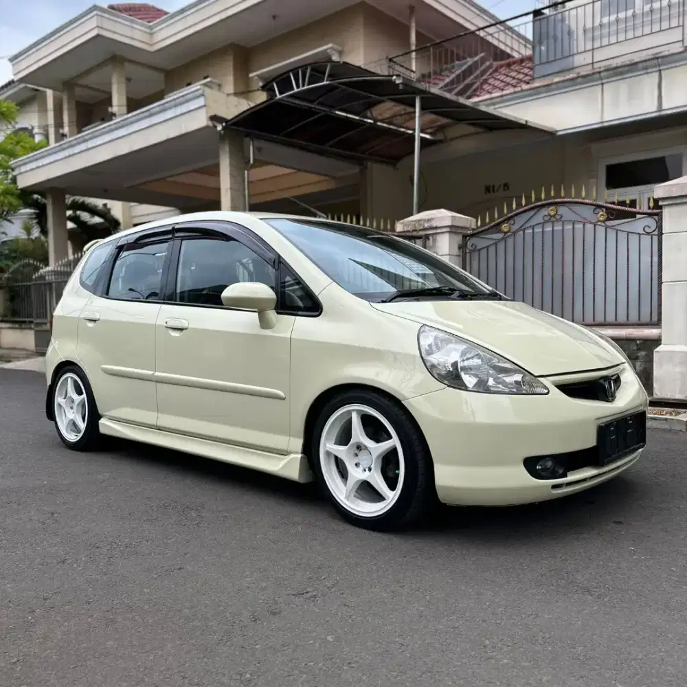 Honda Jazz Idsi Orchid Yellow GD3 Th 2004 Automatic City Car Mobil