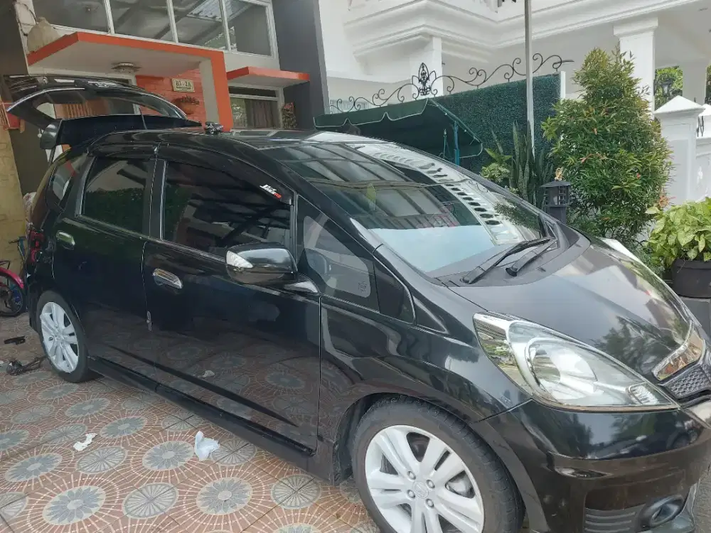 kaca film mobil panggilan ke lokasi anda