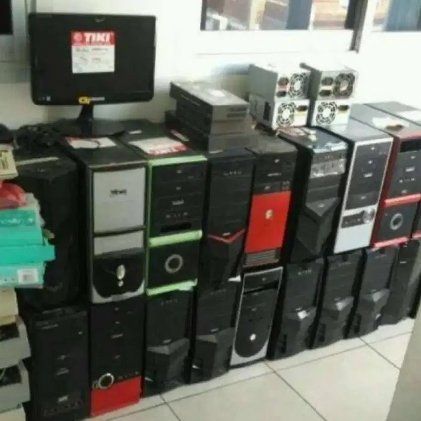 Siap beli borongan lelang komputer pc cpu laptop bekas kantor