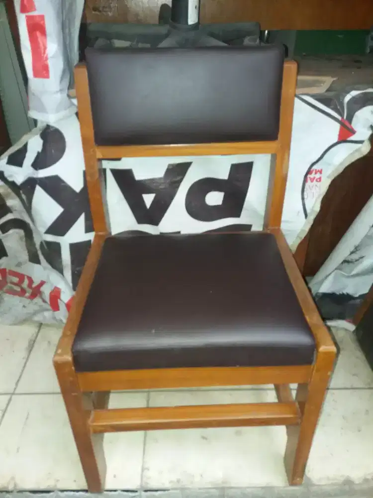 Kursi makan bahan jati+jok nyaman