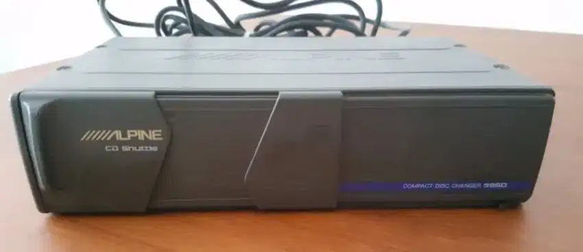 Alpine Compact Disc Changer