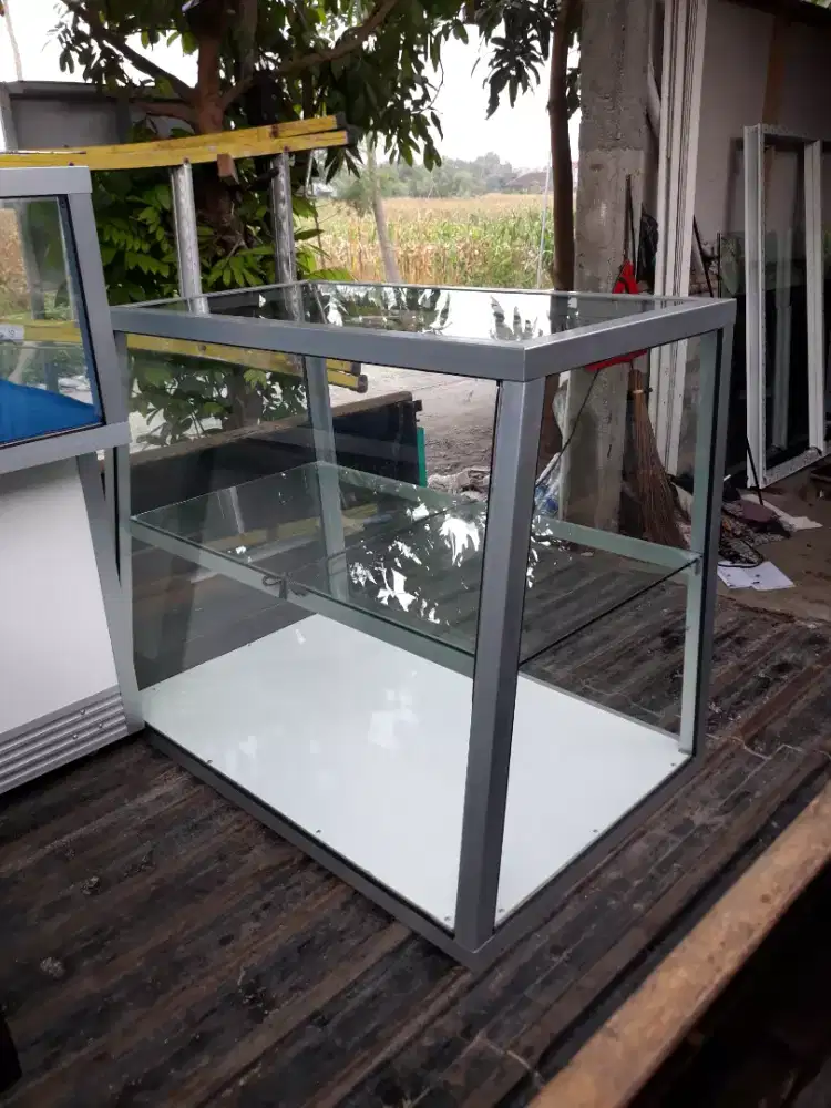 Tempat lauk masakan aneka olahan aman dari tikus kecoa lalat