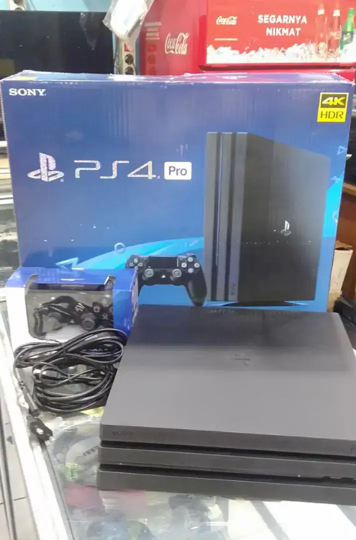 Ps4 pro  hardis 1 tb bonus full game