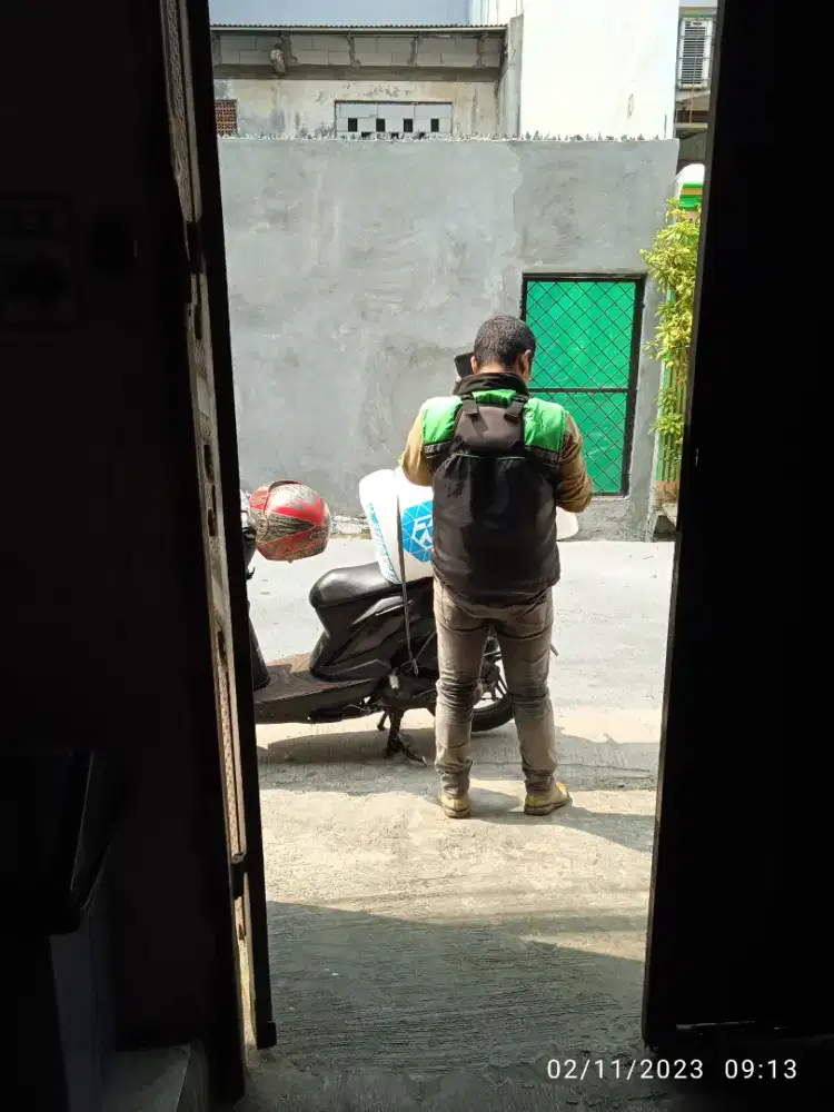 DIBUTUHKAN BAGIAN STAF BUBBLE ONLINE SHOP