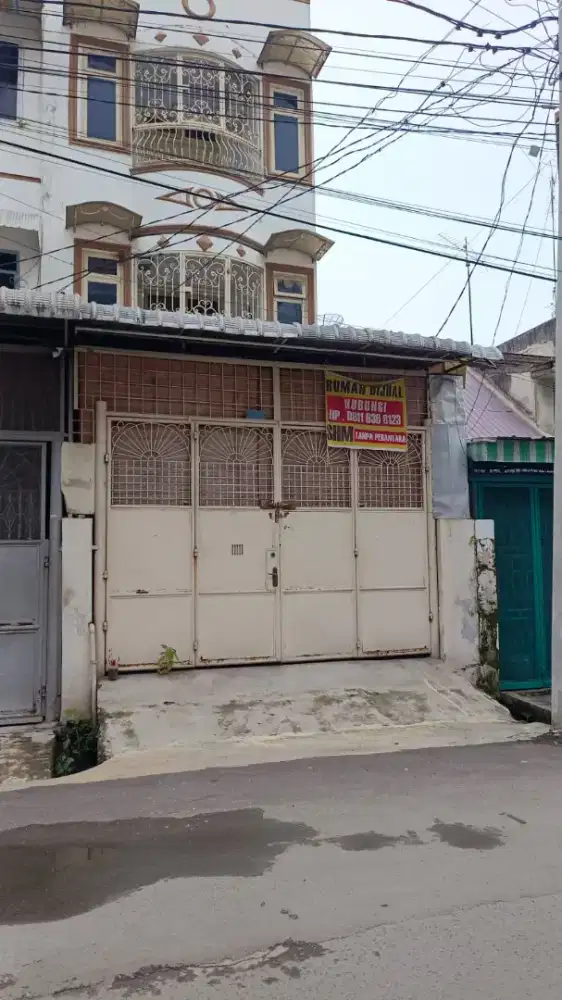 Dijul Rumah di Jalan Gandhi [ Lokasi Strategis inti kota ]