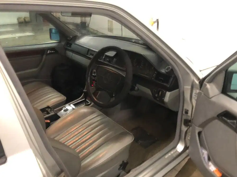 matic w124 Mercy 220E prefaceLift masterpiece body boxer