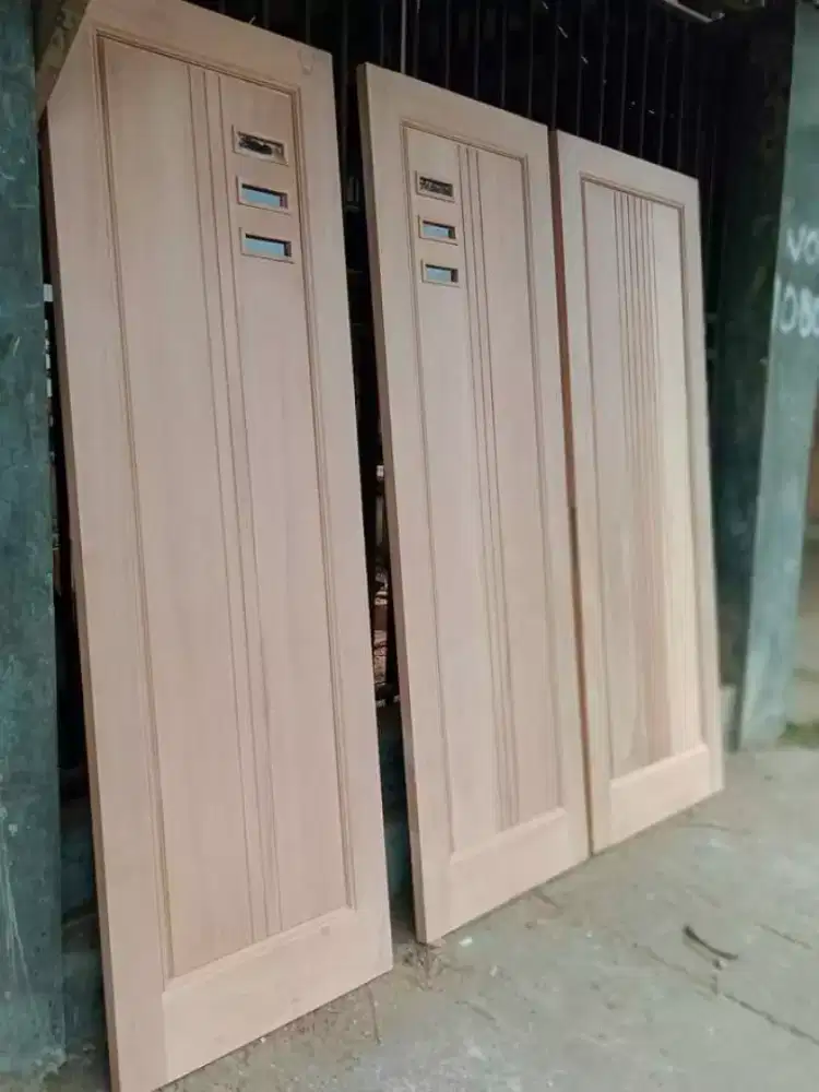 Pintu dan kusen bahan seken bagus