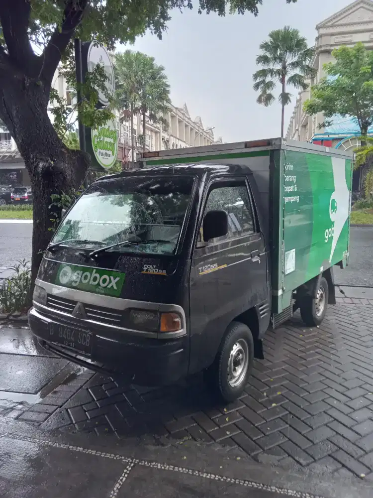Disewakan mobil Box mitsubhisi colt T 120 ss 1500 cc hitam thn 2013
