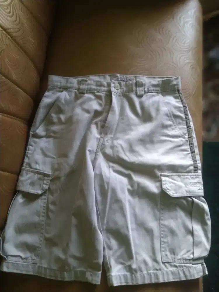 Celana cargo Quicksilver ukuran 28 luar setara 32-33 lokal