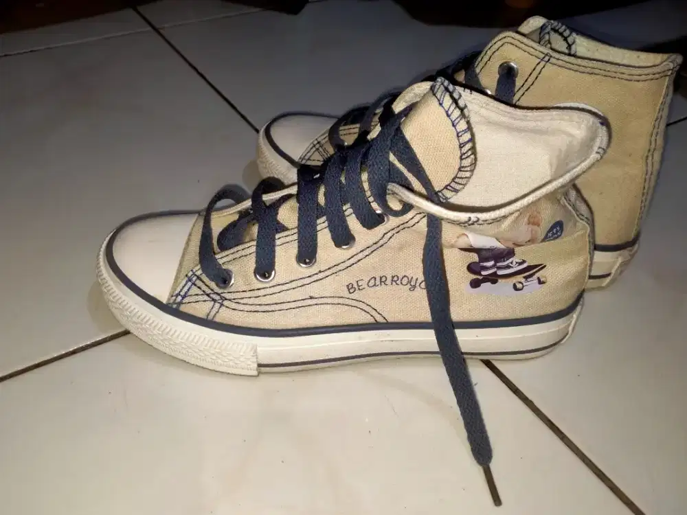 Sepatu Sport Kanvas Remaja Bear Skateboard