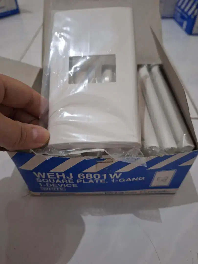 Rumahan cetekan lampu WEHJ 6801 W