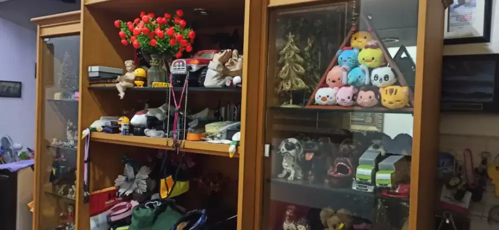 Jual Lemari Pajangan Bagus