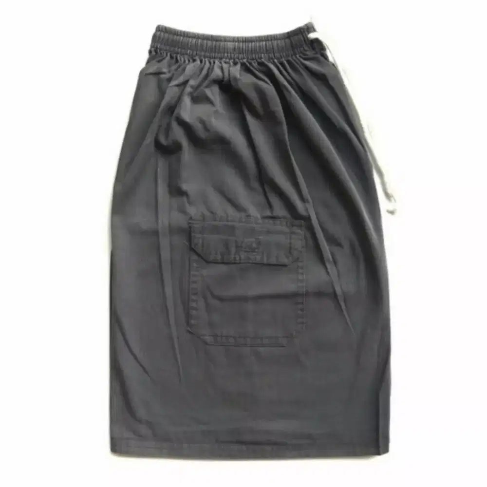 Celana Pendek Cargo, Bahan Semi Jeans Tebal, Ready 4 Warna