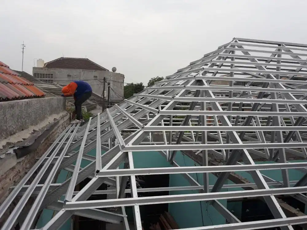 !!!PROMO AKHIR TAHUN!!! PASANG RANGKA ATAP GALVALUM HANYA 205.000/m2