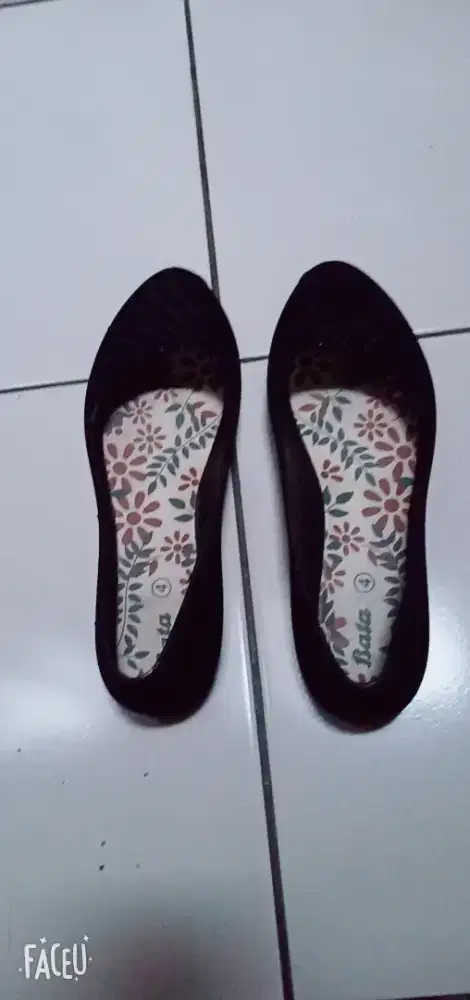 Sepatu teplek merek bata dijual cepat