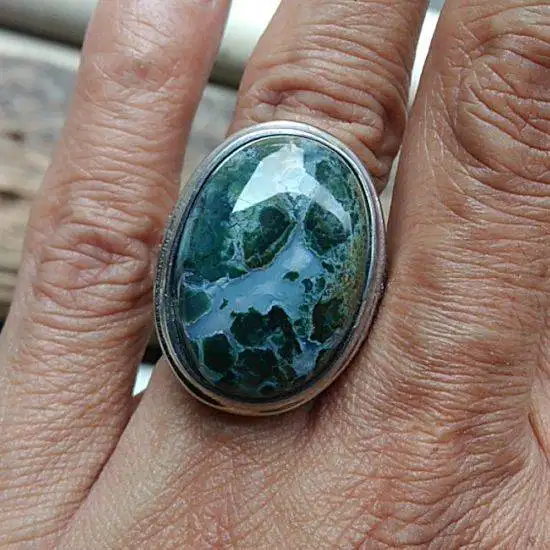 Natural Batu Gambar Wajah Serigala Hijau AGT 283