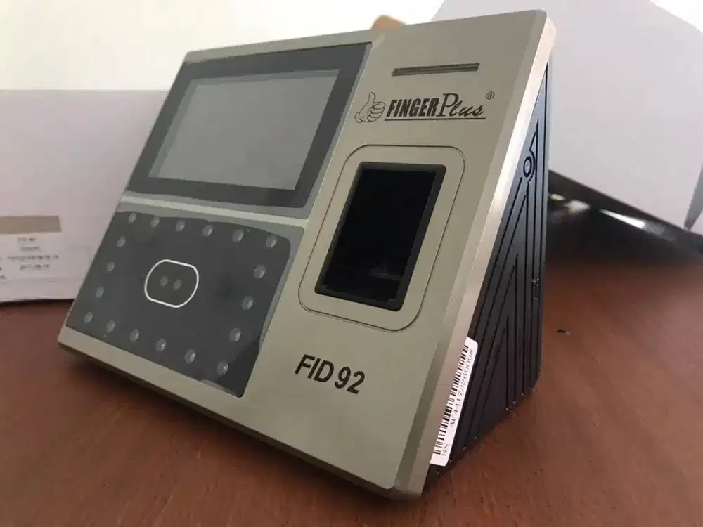 Absensi Wajah FingerPlus FID 92 Wifi Layar Touchscreen