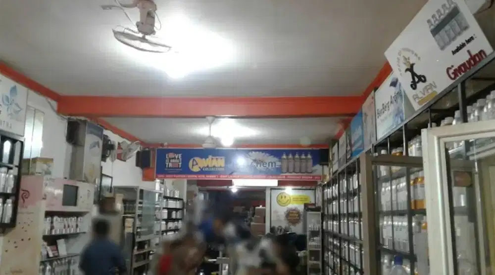 DIBUTUHKAN  karyawati untuk sales