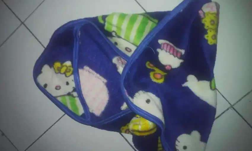 Tas bayi dan selimut bayi seken