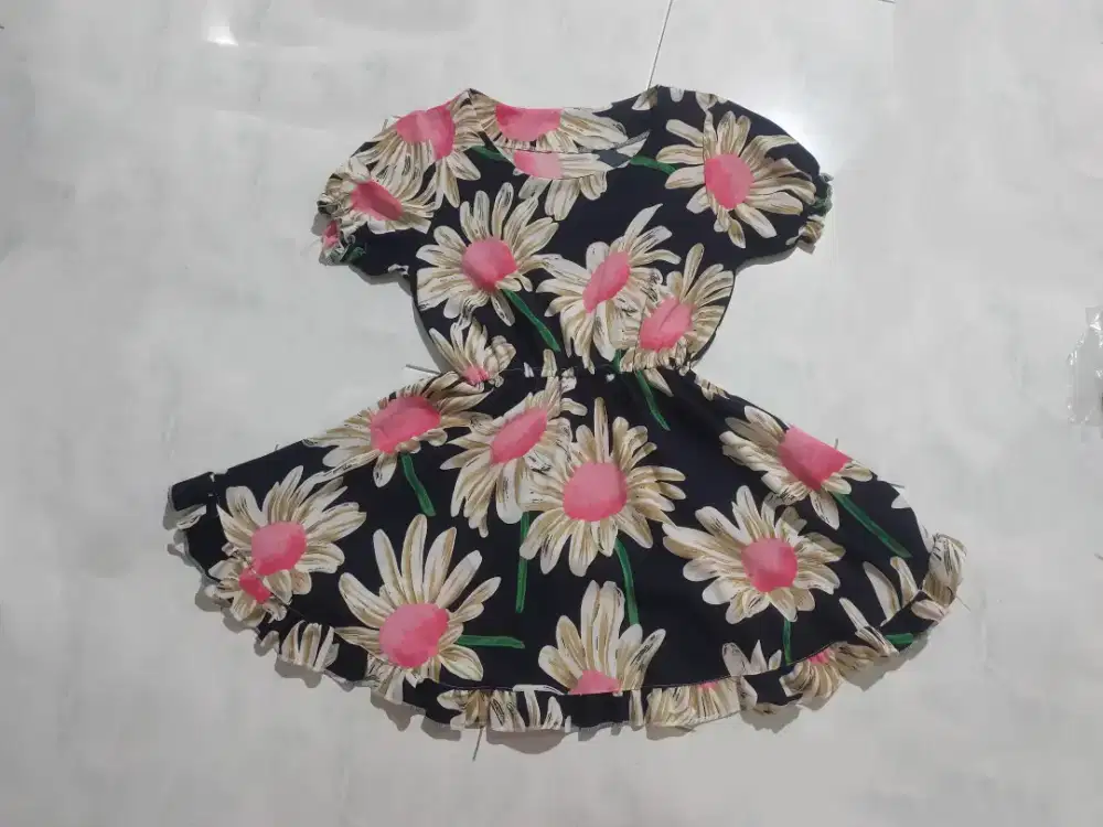 Terusan rok mini Daisy baloon mini dress