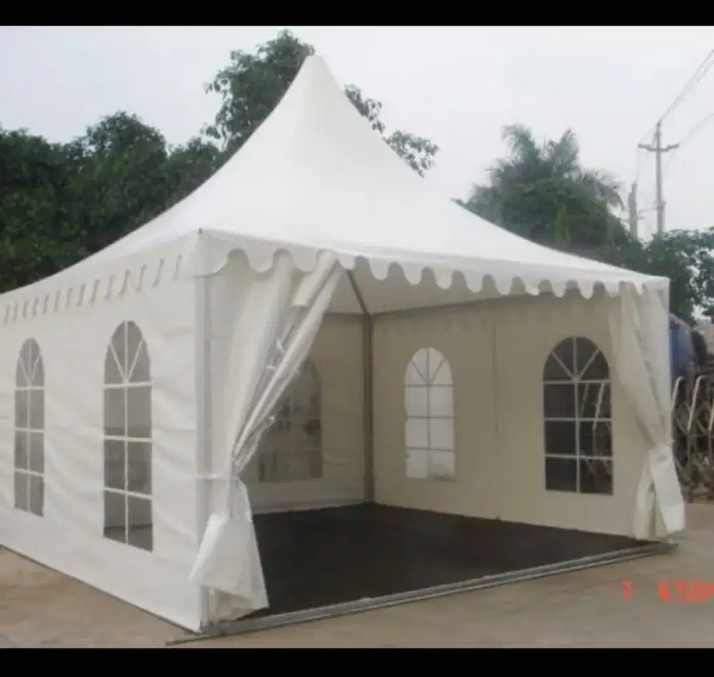 spesialis pusat tenda tenda