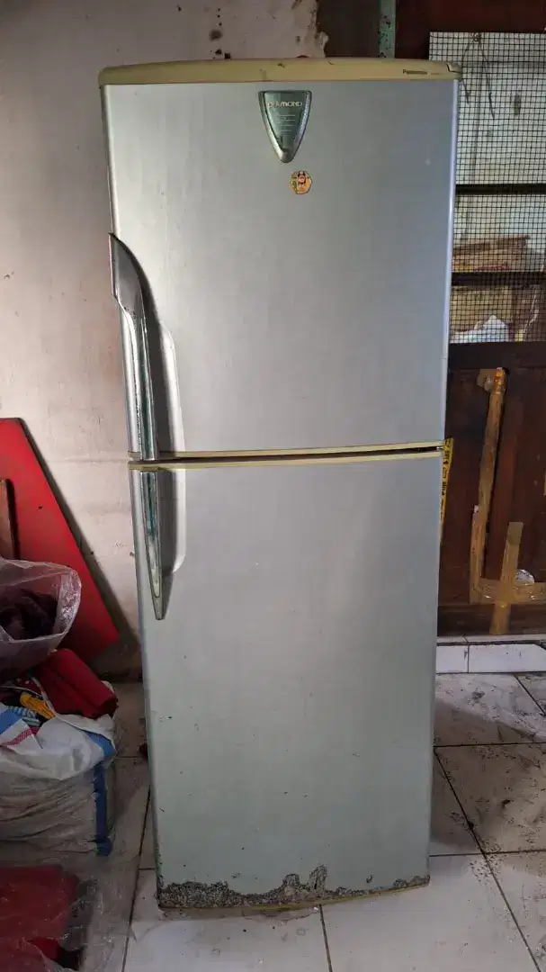 Kulkas 2 pintu Panasonic