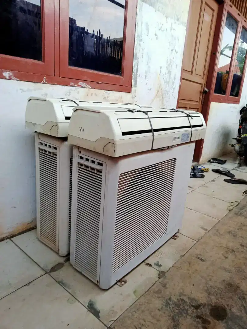 Membeli Ac bekas dan alat2 ex kantor
