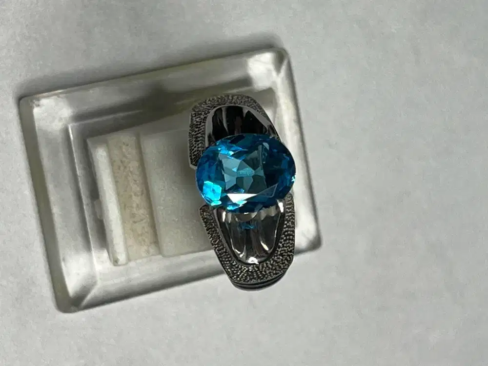 Natural Blue Topaz Swiss / Swiss Blue Topaz