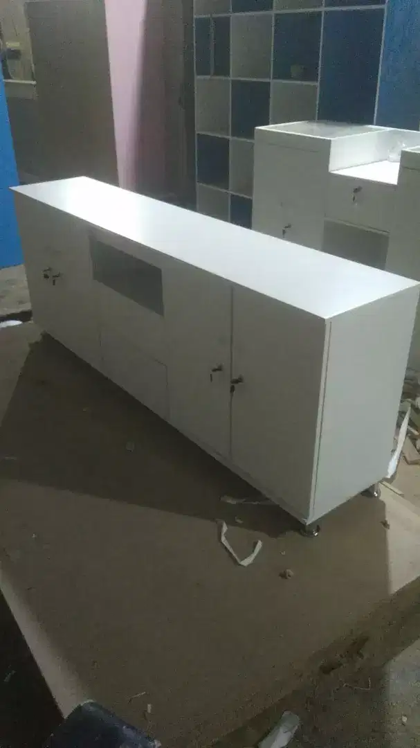 Meja Tv FuL Warna Putih