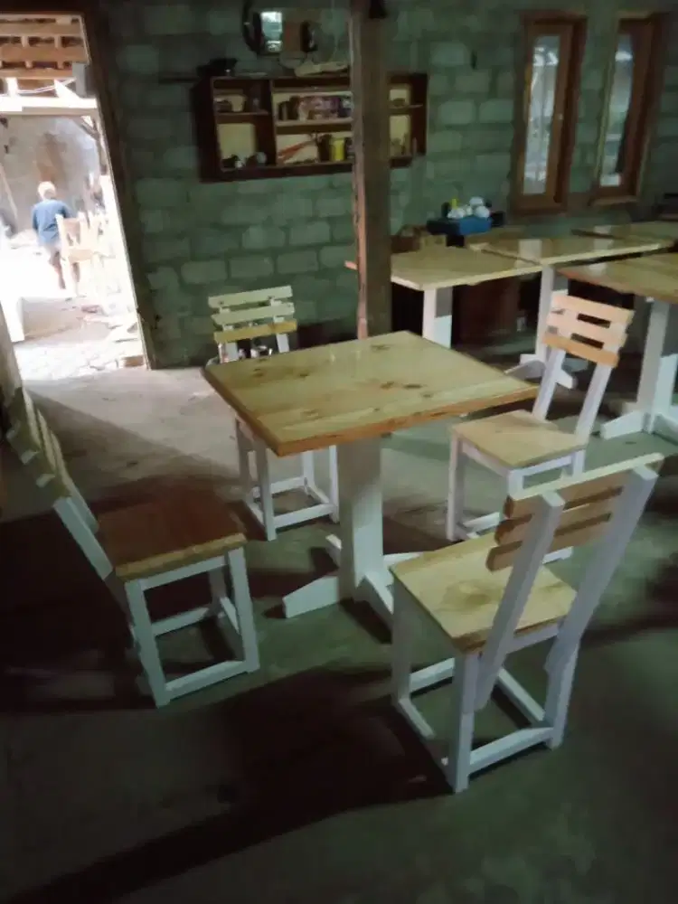 Meja kursi cafe, meja cafe, meja kursi resto