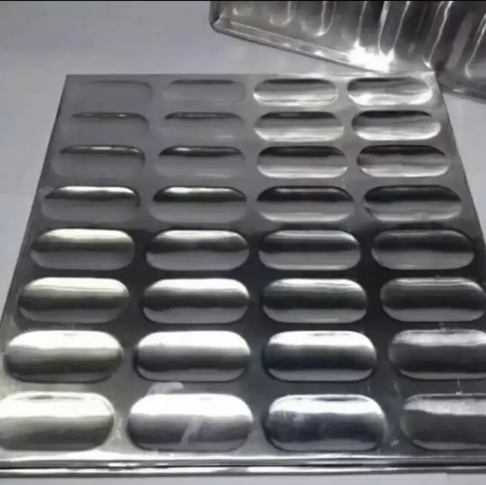 Loyang Lidah Kucing 30 x 30 cm Alumunium