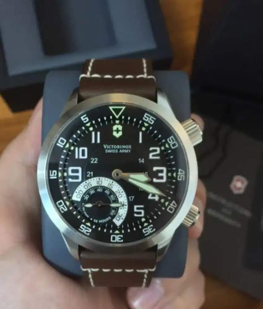 BNOS Victorinox Swiss Army Airboss Mach 4