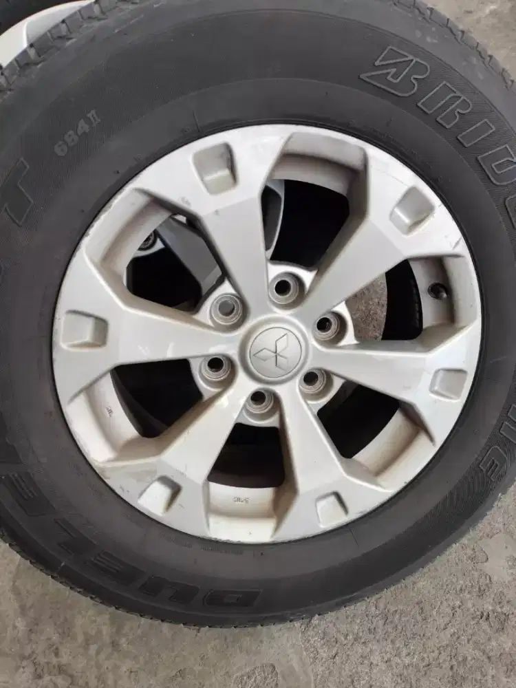 VELG mitsubishi pajero dakar ring 17Sama ban