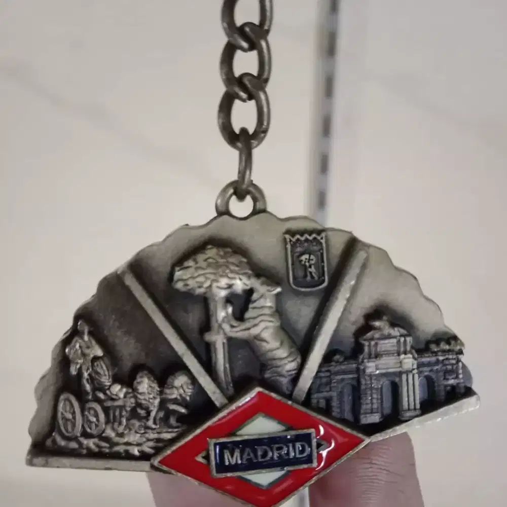 Gantungan kunci vintage