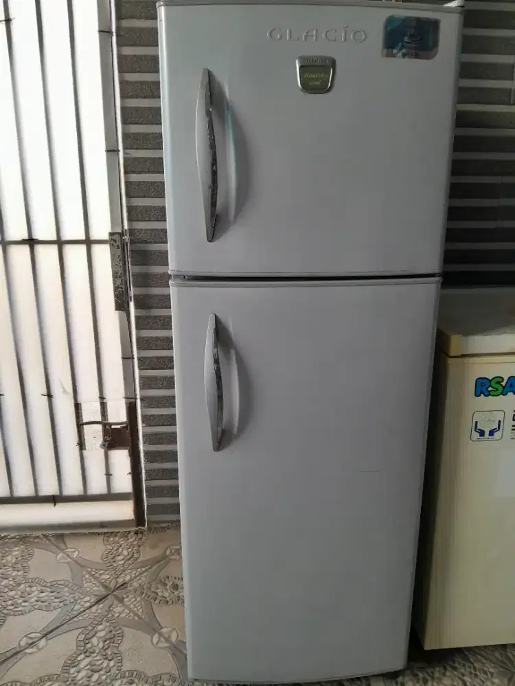 Kulkas Toshiba 2 Pintu di Indonesia - OLX Murah Dengan Harga Terbaik