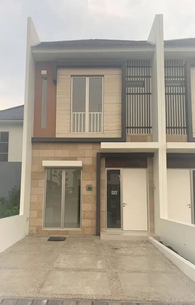 Disewakan Rumah 3 BR Greenland