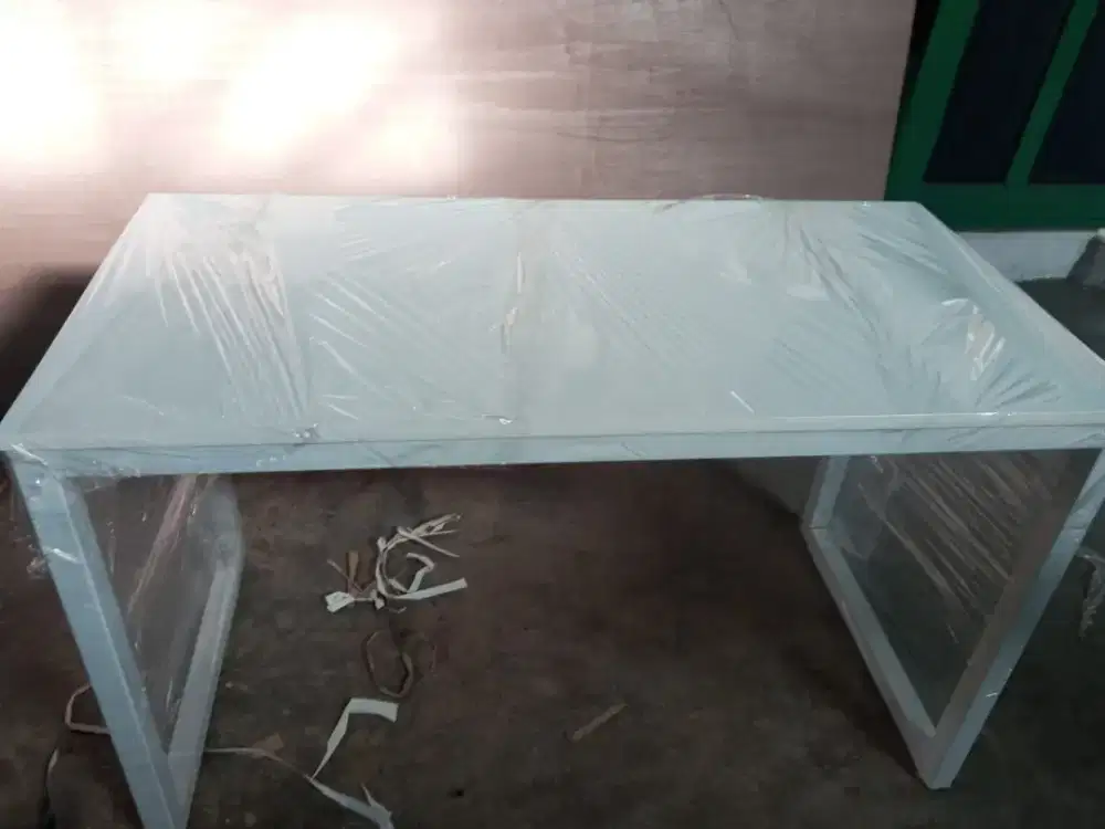 Meja kerja/meja kantor 120*60*70