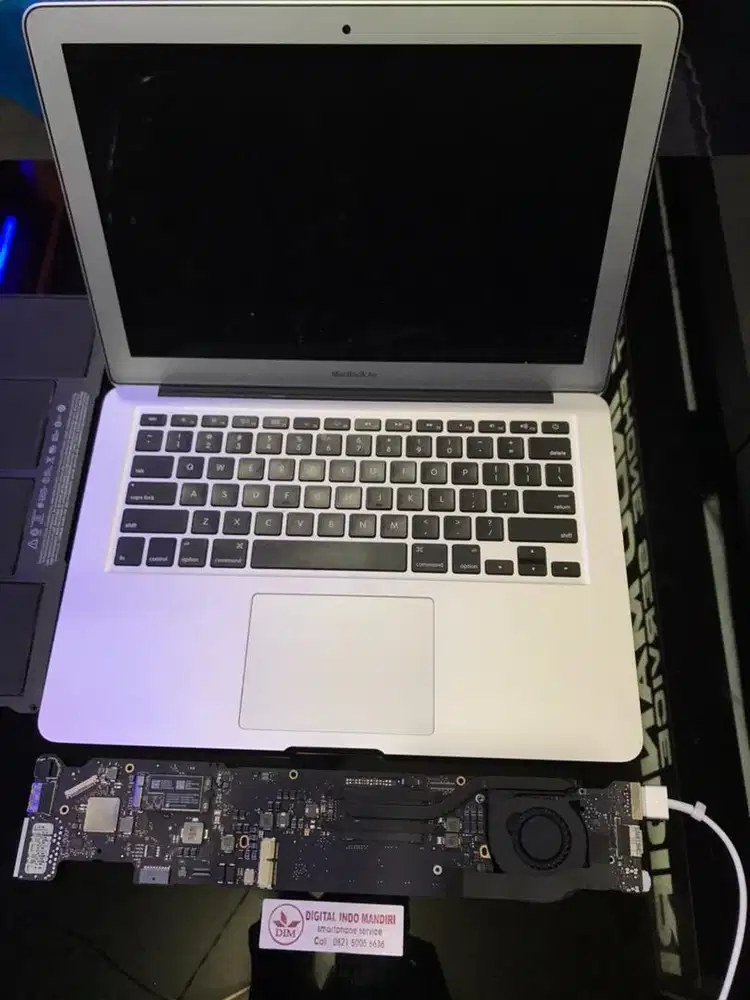 MacBook Air Perbaikan
