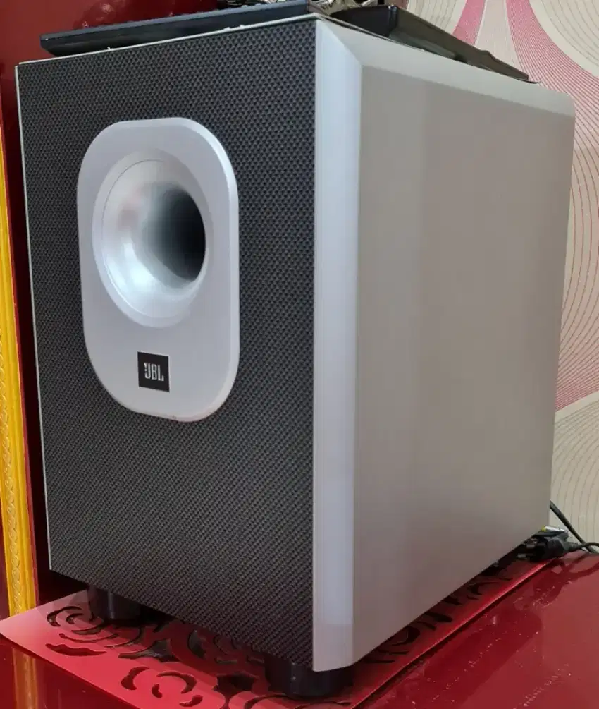 Speaker Home Theatre Karaoke JBL 1 AVR, 1 Woofer, 1 Centre, 4 Satelite