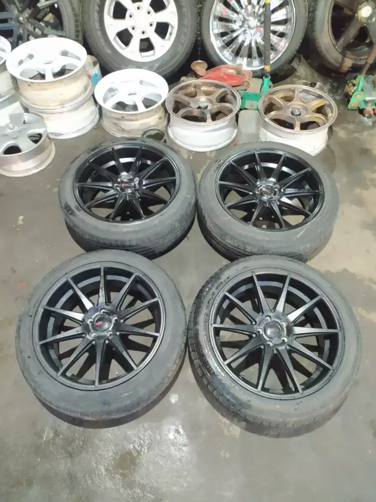 Velg hsr r20 5x114 lbr8,5 et38 sepaket ban