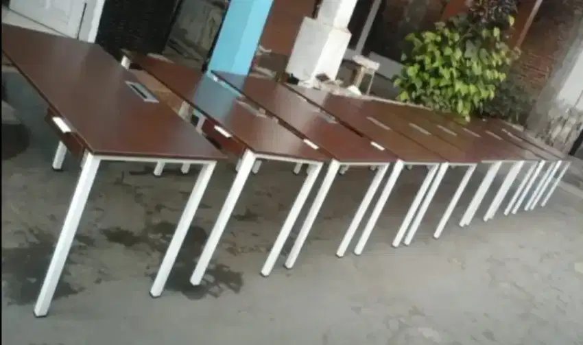 Meja kerja minimalis +laci dan slot kabel( bisa custom)